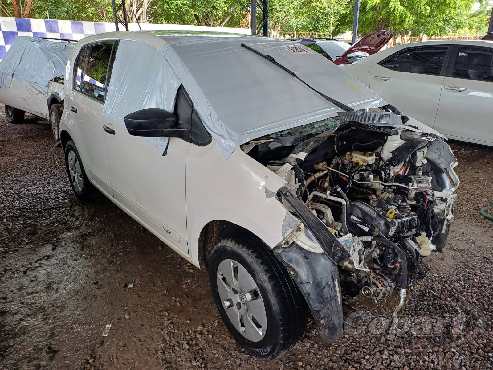 Volkswagen Up Take 1.0 12V MPI 2017 Colisão Média Monta