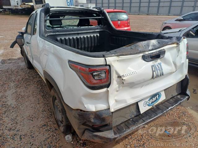 2025 FIAT STRADA 