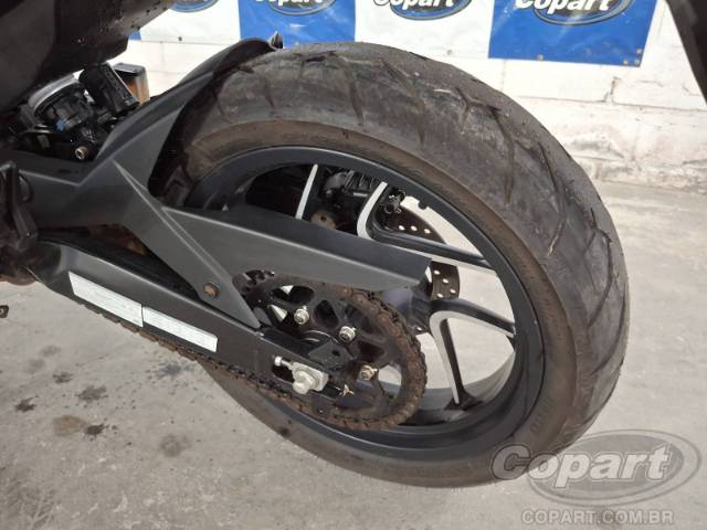 2025 BAJAJ DOMINAR 