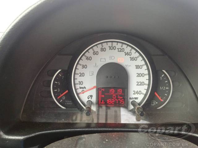 2010 VOLKSWAGEN FOX 