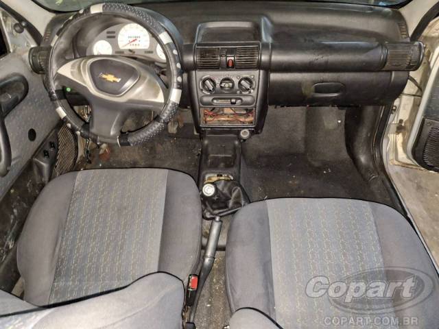 2001 CHEVROLET CORSA 