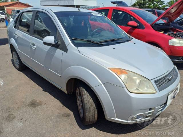 2010 FORD FIESTA SEDAN 