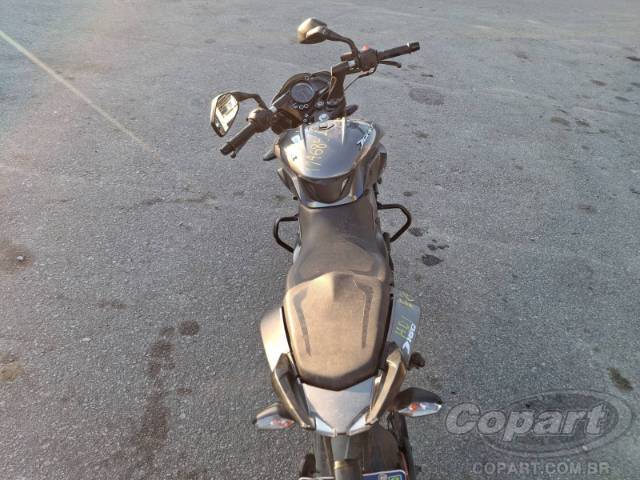 2025 BAJAJ DOMINAR 