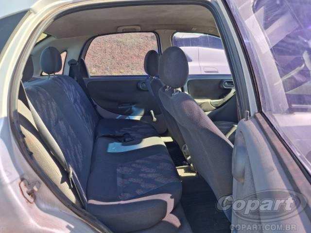 2003 CHEVROLET CORSA SEDAN 