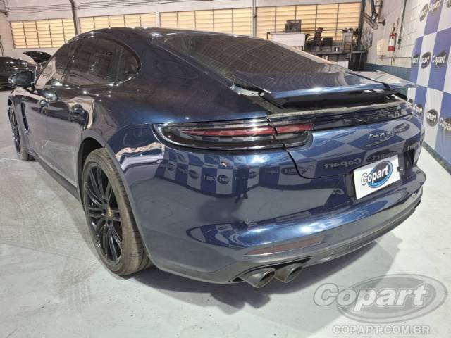 2017 PORSCHE PANAMERA 