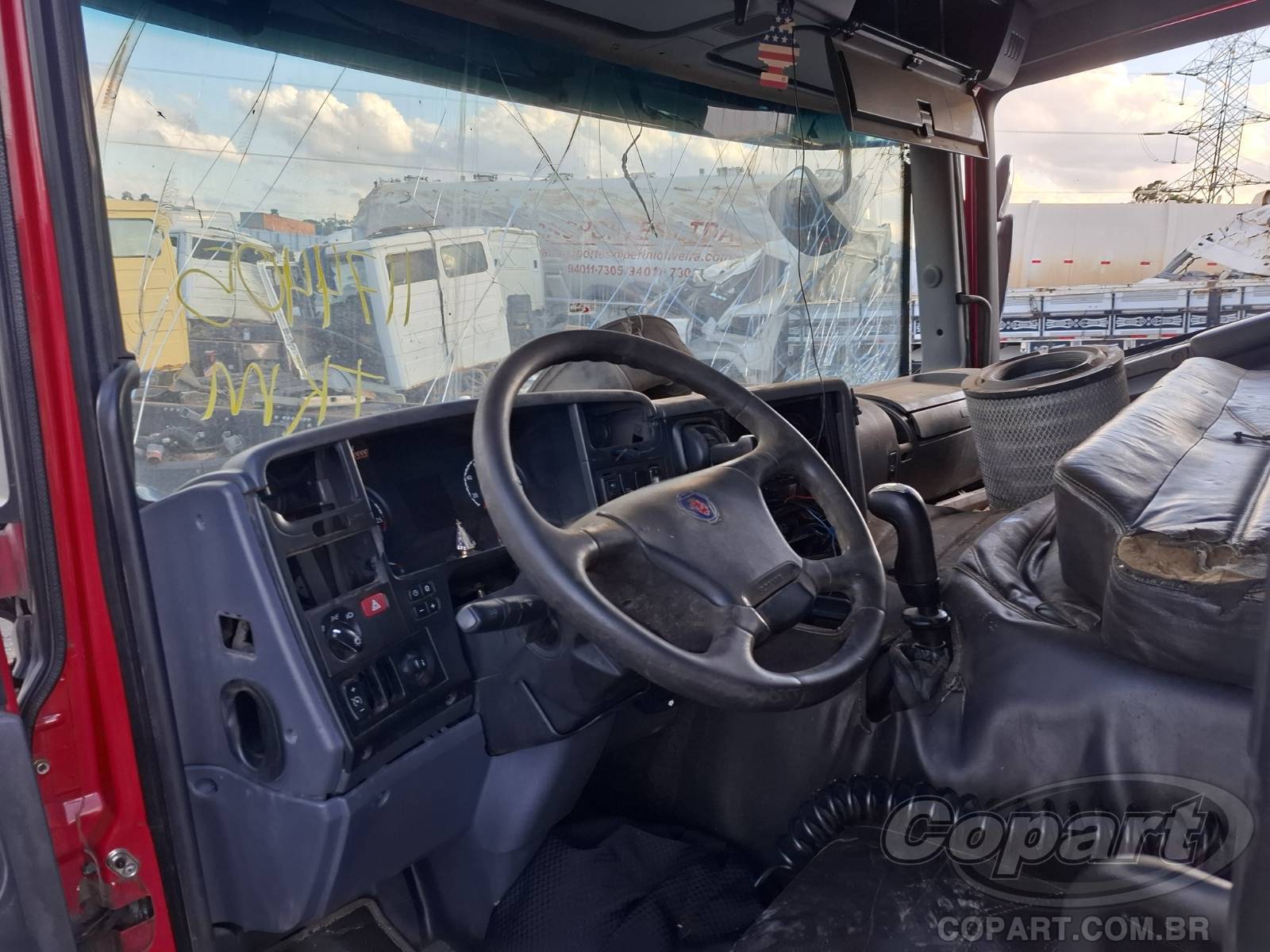 Foto 9 de 15: 2012 SCANIA P 250