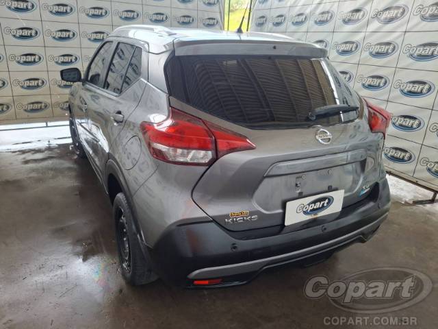 2018 NISSAN KICKS 