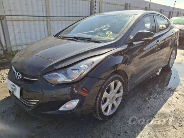 2013 HYUNDAI ELANTRA 