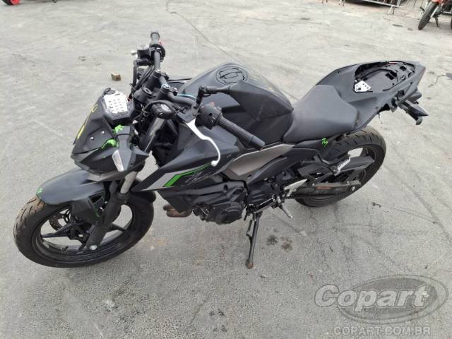 2025 KAWASAKI Z500 