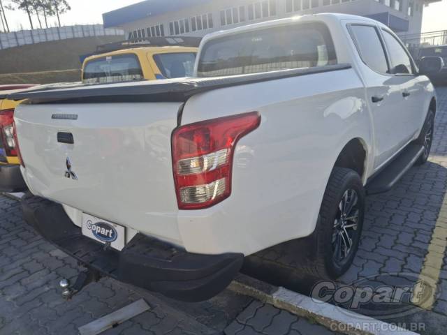2022 MITSUBISHI L200 TRITON 