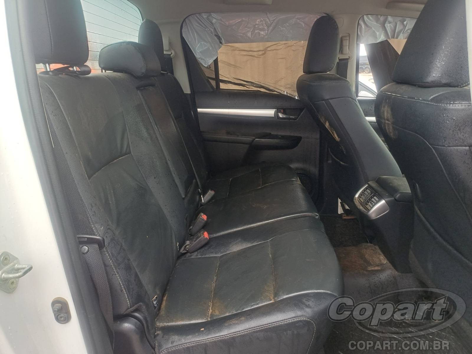 2021 TOYOTA HILUX CD — foto 6 de 10