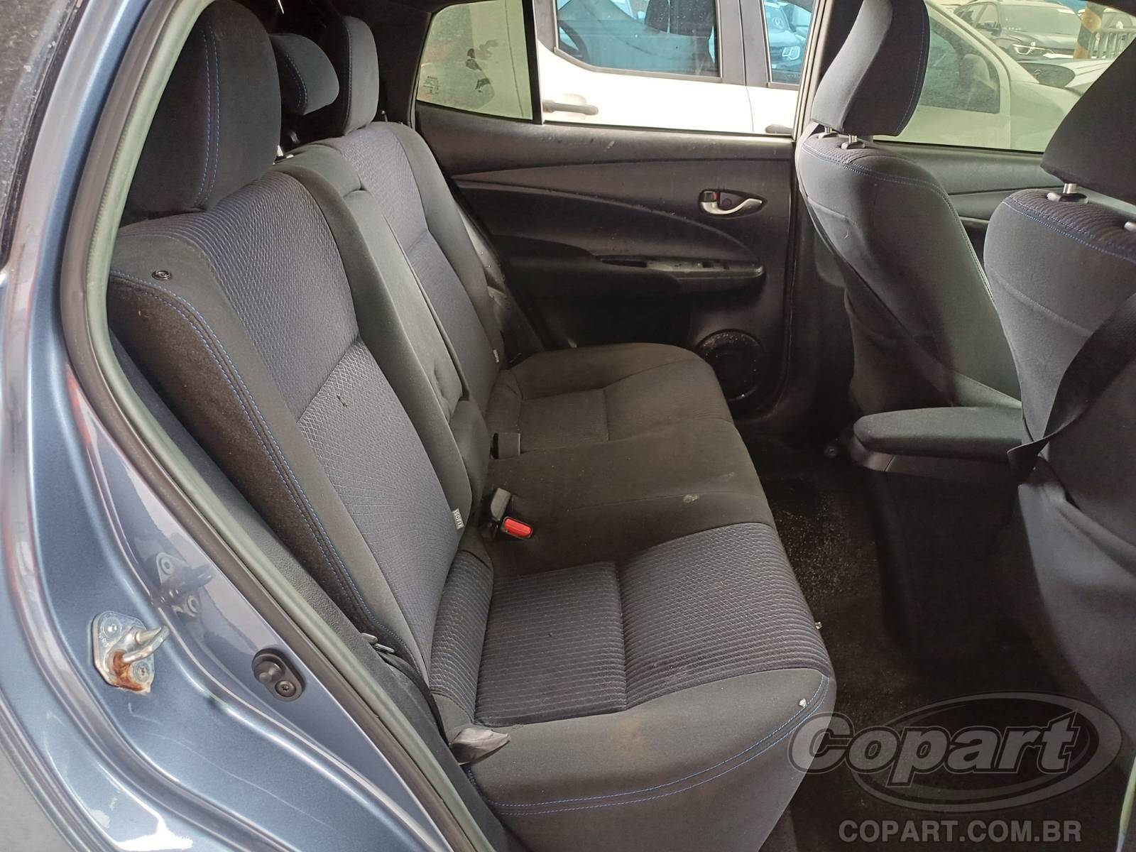 Foto 6 de 10: 2022 TOYOTA YARIS
