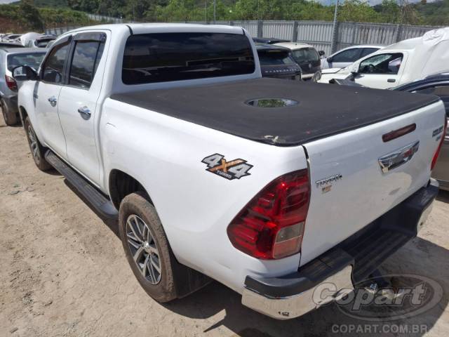 2017 TOYOTA HILUX CD 