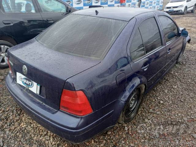 2001 VOLKSWAGEN BORA 
