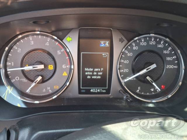 2024 TOYOTA HILUX CD 