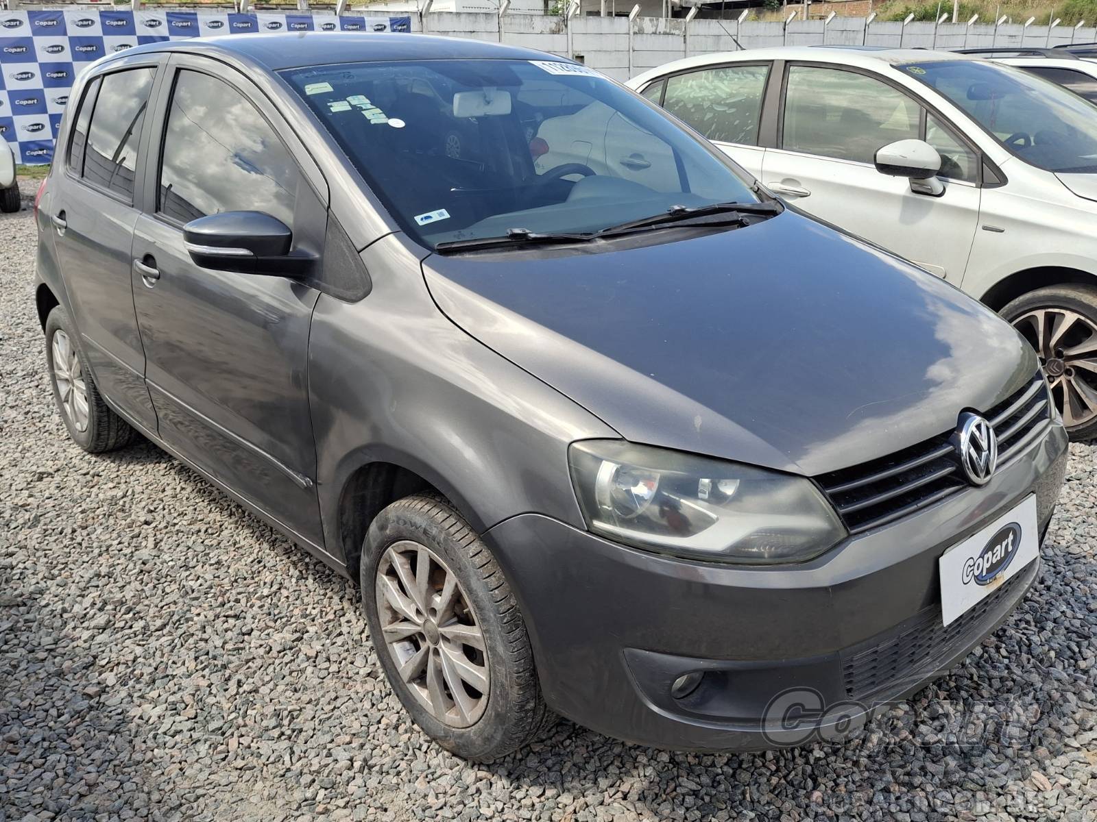 Veículo VW - VolksWagen Fox Volkswagen Fox 1.6 Total Flex 2014 Alagamento Média Monta 2014 em leilão