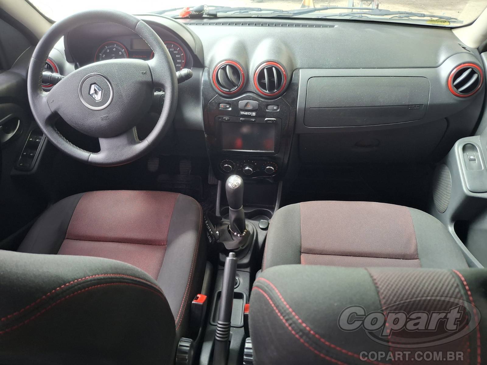 Foto 9 de 10: 2014 RENAULT SANDERO