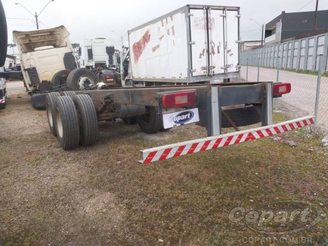 2012 VOLVO VM 