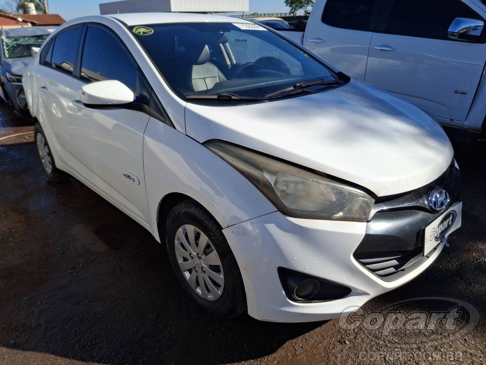 Veículo Hyundai HB20S Hyundai HB20S Comfort Plus 1.6 16V CVVT 2015 Colisão 2015 em leilão