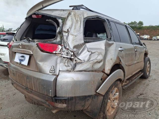 2012 MITSUBISHI PAJERO DAKAR 