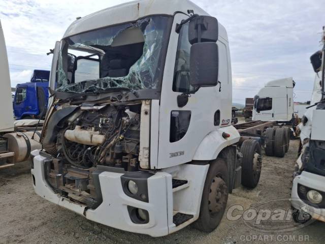 2019 FORD CARGO 3031 
