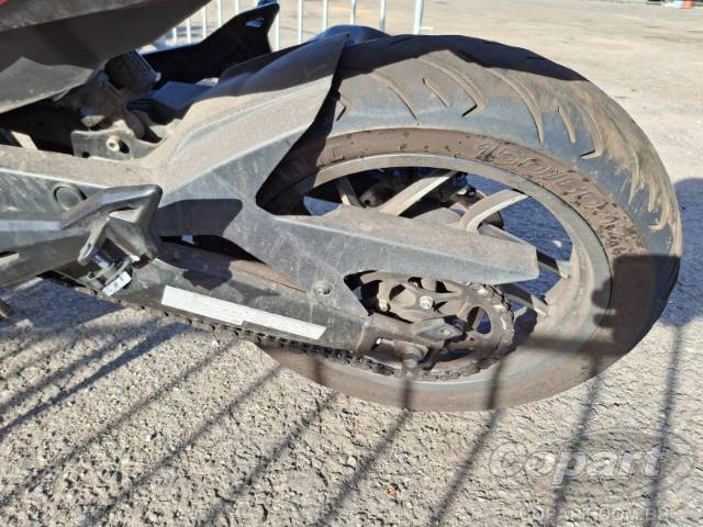 2025 BAJAJ DOMINAR 