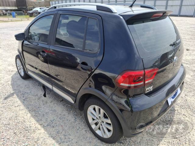 2016 VOLKSWAGEN FOX 