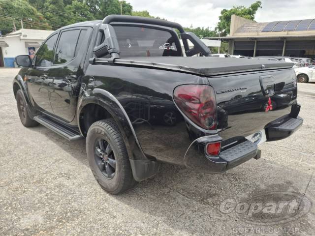 2013 MITSUBISHI L200 TRITON 