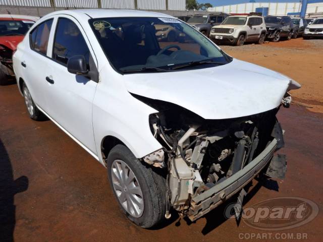 2014 NISSAN VERSA 