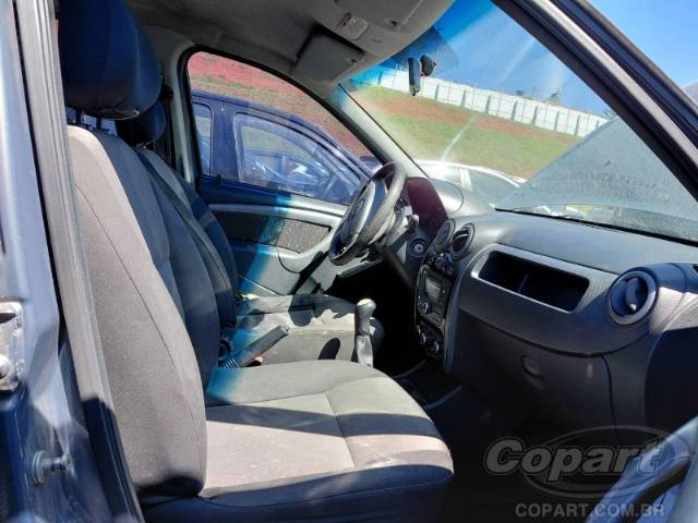 2013 RENAULT LOGAN 