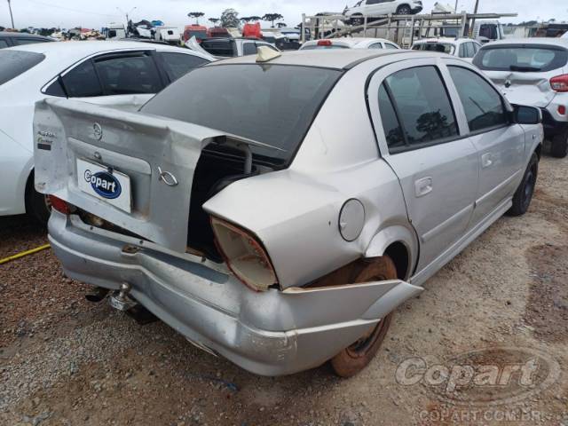 2002 CHEVROLET ASTRA SEDAN 