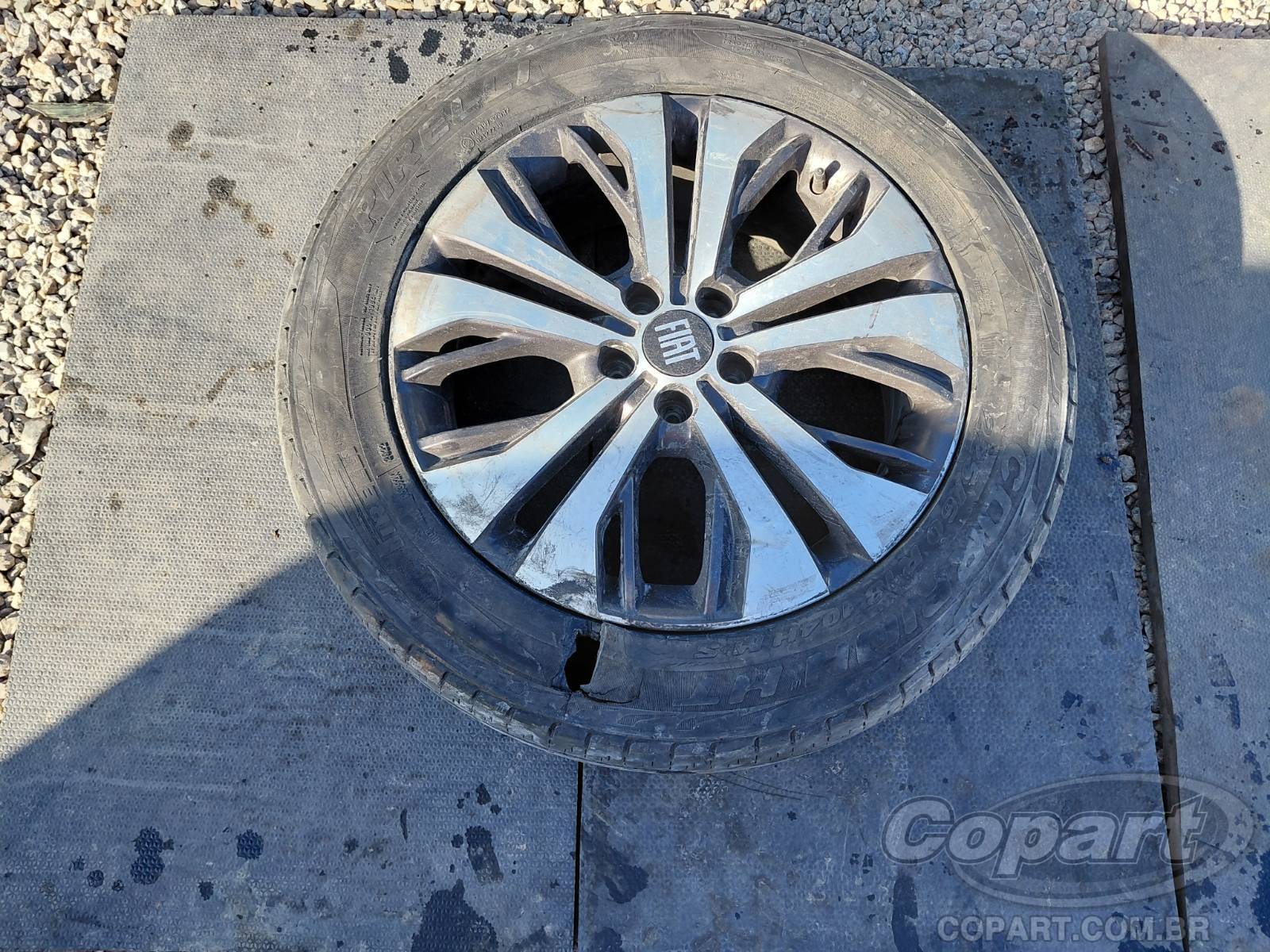 Foto 13 de 13: 2023 FIAT TORO