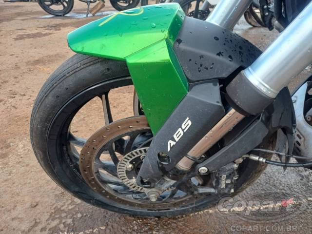 2025 BAJAJ DOMINAR 