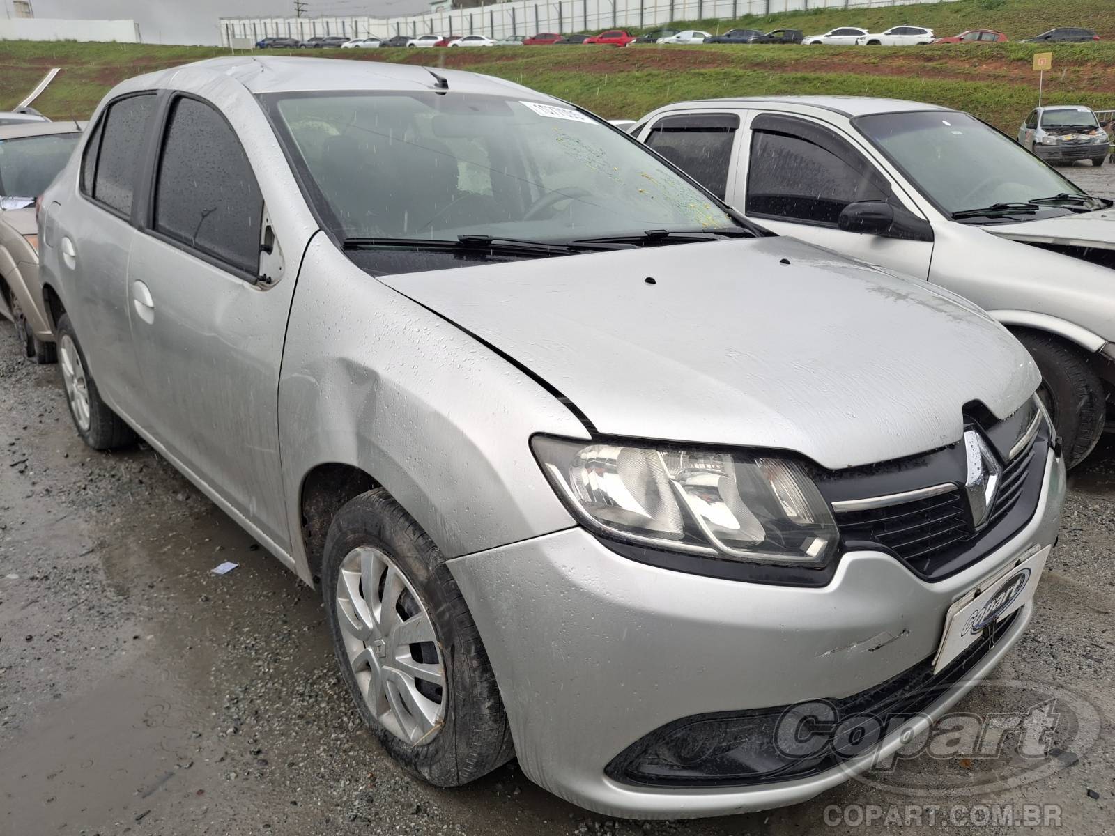 Veículo Renault Logan Renault Logan 2014 2014 em leilão