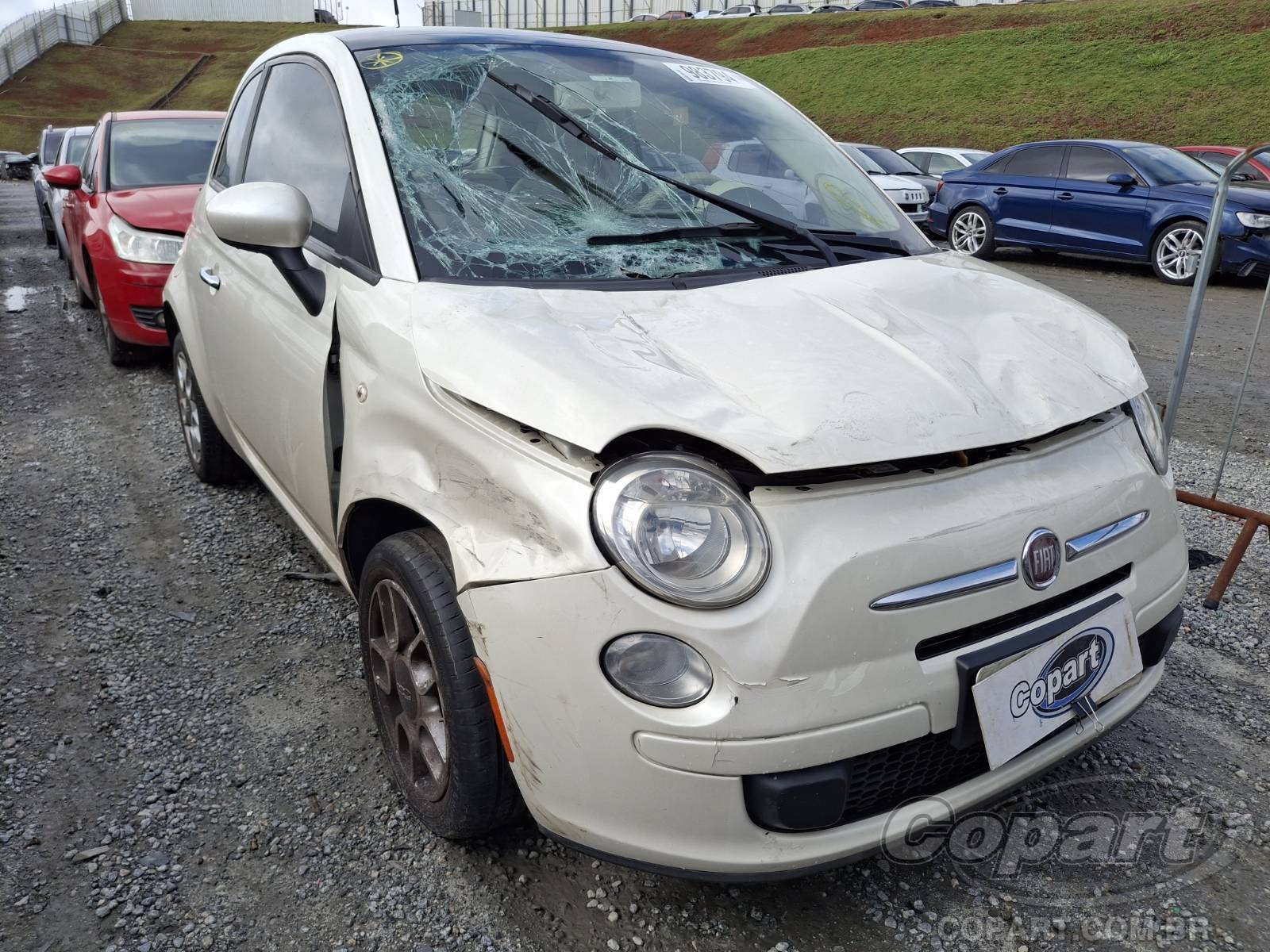 Veículo Fiat 500 Fiat 500 Cult 1.4 Evo 2013 Médio Dano Motor Funciona 2013 em leilão