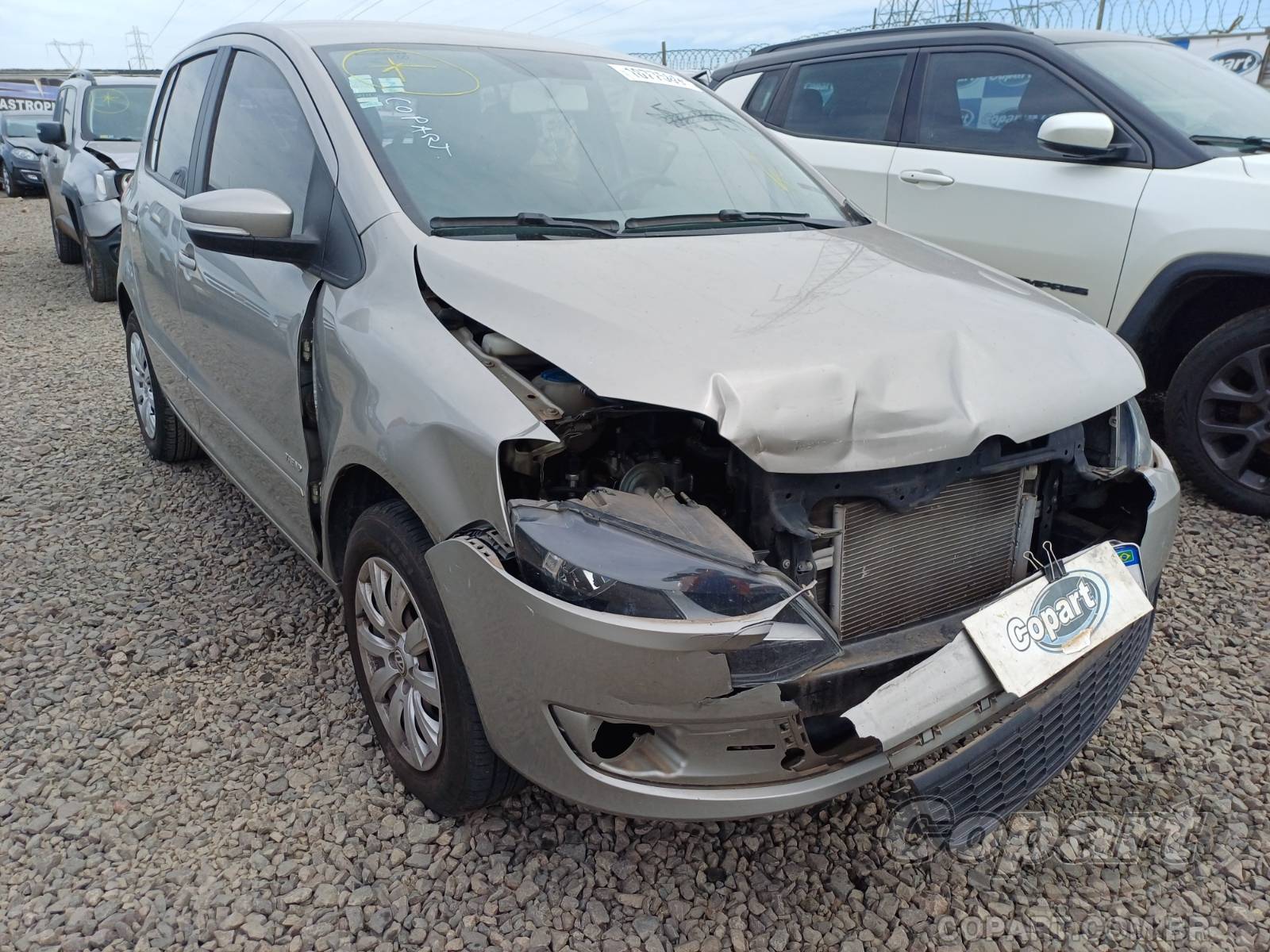 Veículo VW - VolksWagen Fox Volkswagen Fox 2014 1.0 Flex 2014 em leilão