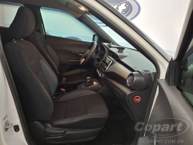 2019 NISSAN KICKS 