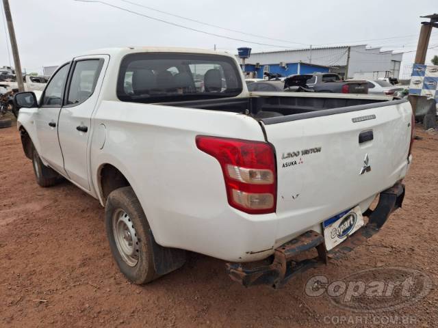 2021 MITSUBISHI L200 TRITON 