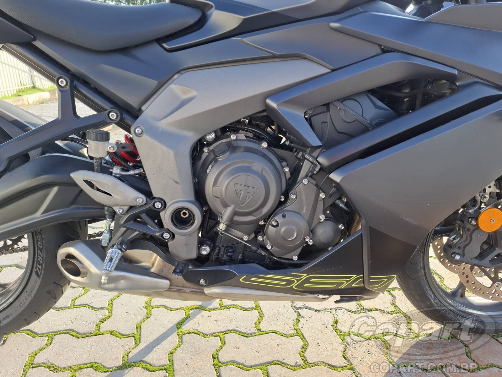2025 TRIUMPH DAYTONA — foto 5 de 12
