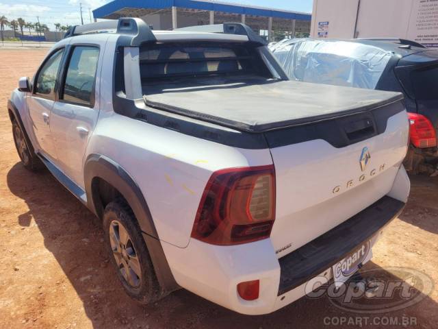 2017 RENAULT DUSTER OROCH 