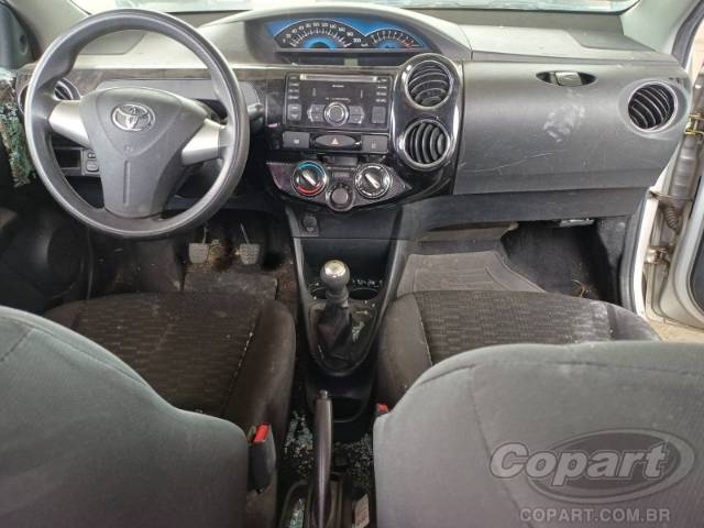 2014 TOYOTA ETIOS SEDA 