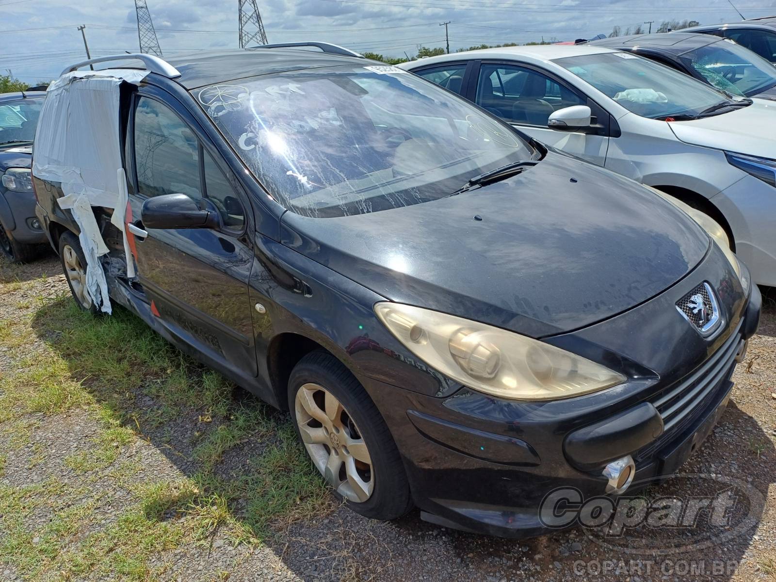 Peugeot 307 SW Feline 2.0 16V 2008 Colisão Média Monta