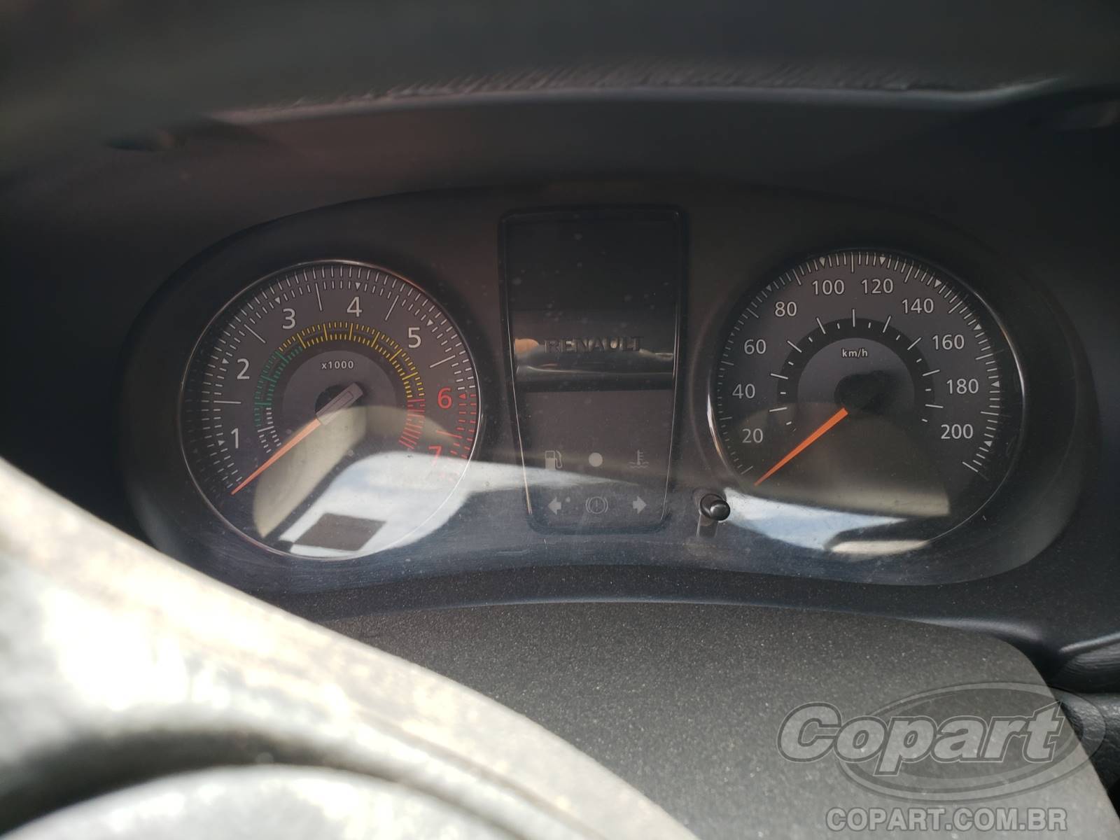 Foto 8 de 10: 2013 RENAULT CLIO CLIO AUTENTIQUE 1.0 16V HI-POWER