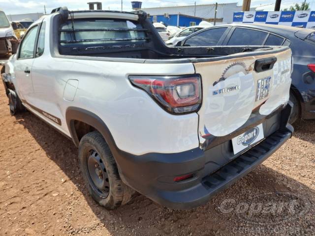 2022 FIAT STRADA 