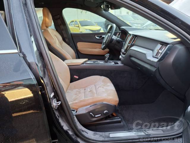 2019 VOLVO XC60 