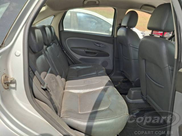 2011 FIAT LINEA 