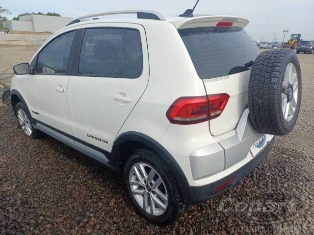 2015 VOLKSWAGEN FOX 