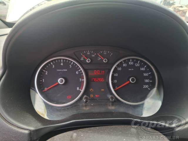 2013 VOLKSWAGEN VOYAGE 