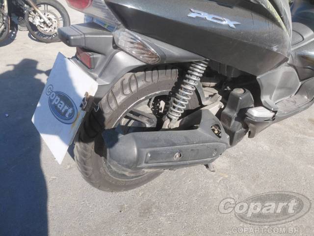 2015 HONDA PCX 