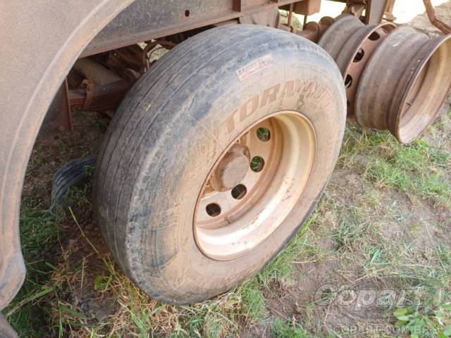 2015 GUERRA SEMI-REBOQUE 